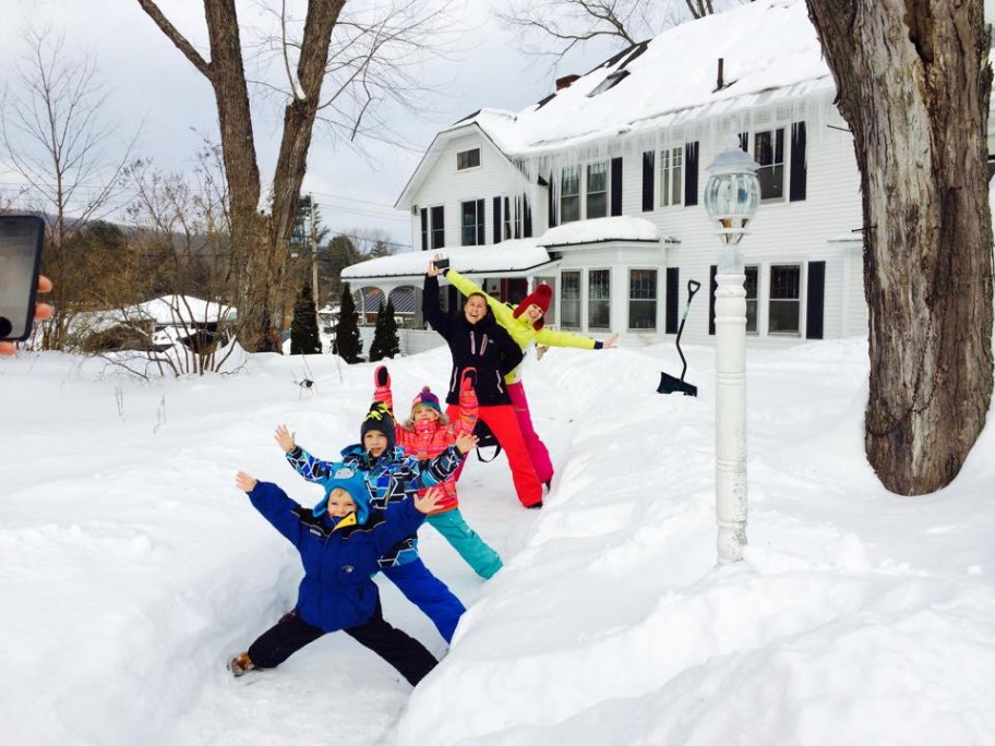 Family going to Okemo